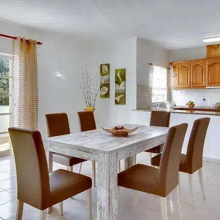 Sleeps 6 Pool Air Con Wifi Villa